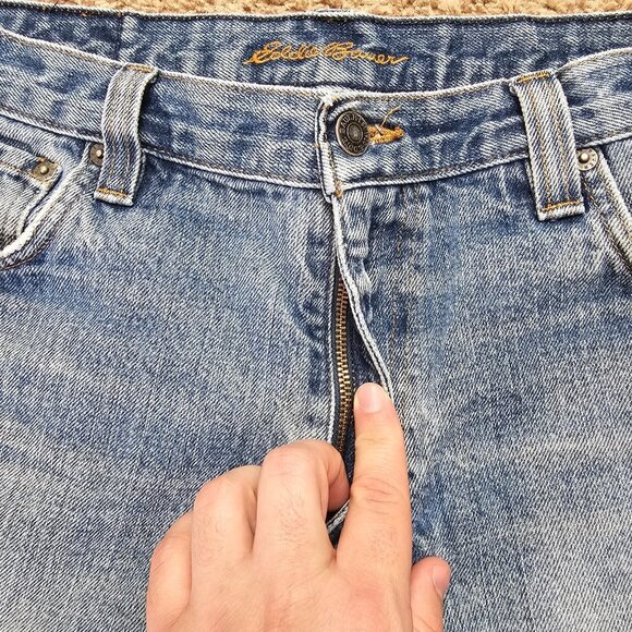 Eddie Bauer Jeans Mens Tag 35x32 Act 33x30 Classic Fit Straight Distressed Denim - Picture 7 of 9